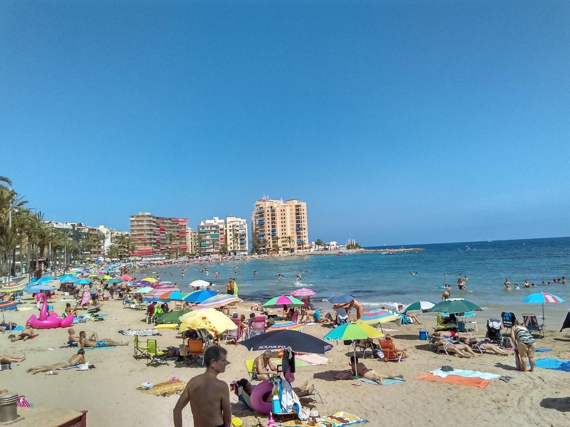 Blue Sea Apartment Torrevieja Exterior photo